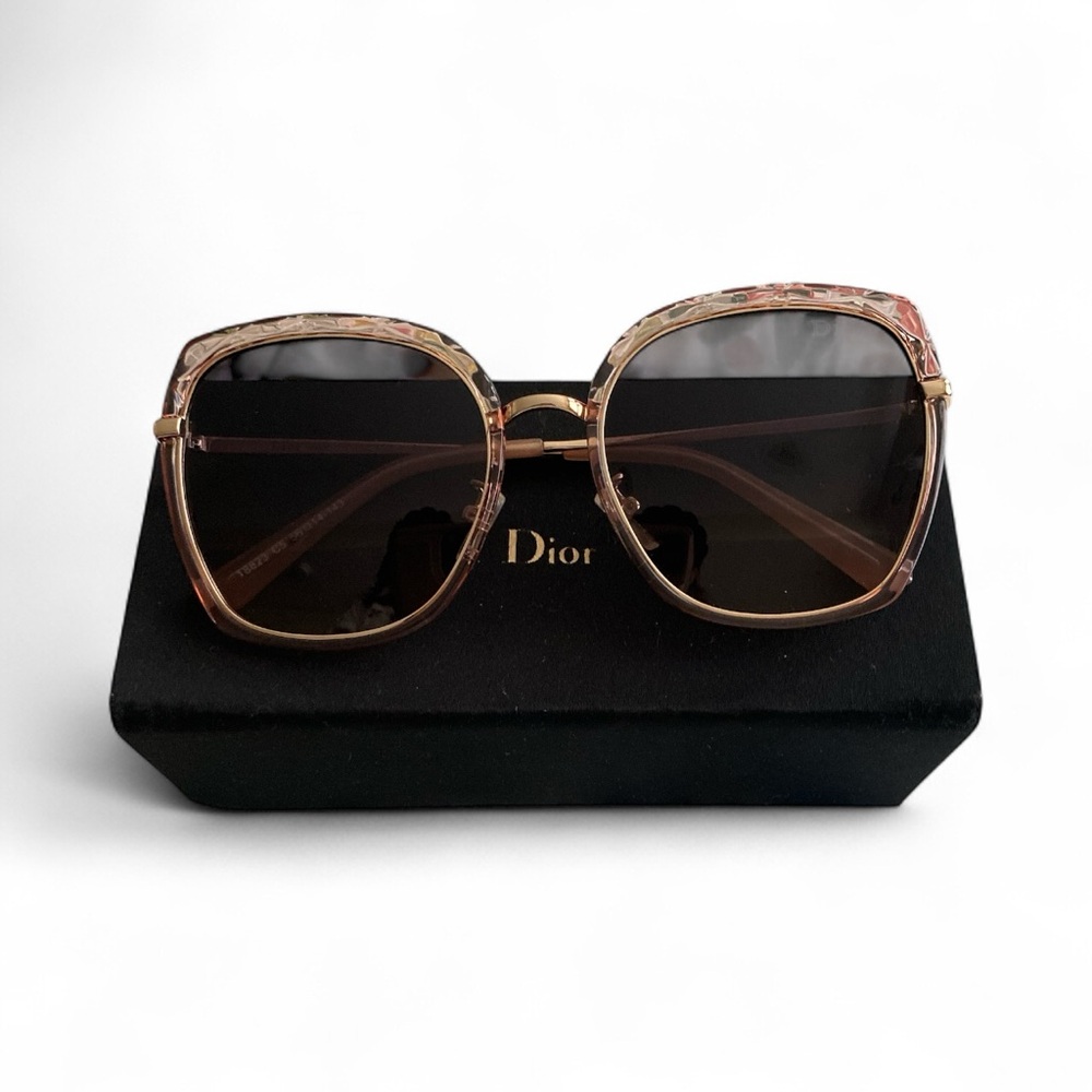 Authentic Vintage Dior Sunglasses. Super cute. No flaws.